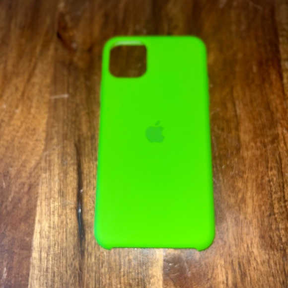 iPhone 11 Pro Max Light Green case. - Picture 4 of 5
